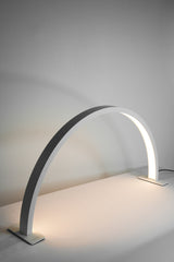 Lampe de table demi-lune