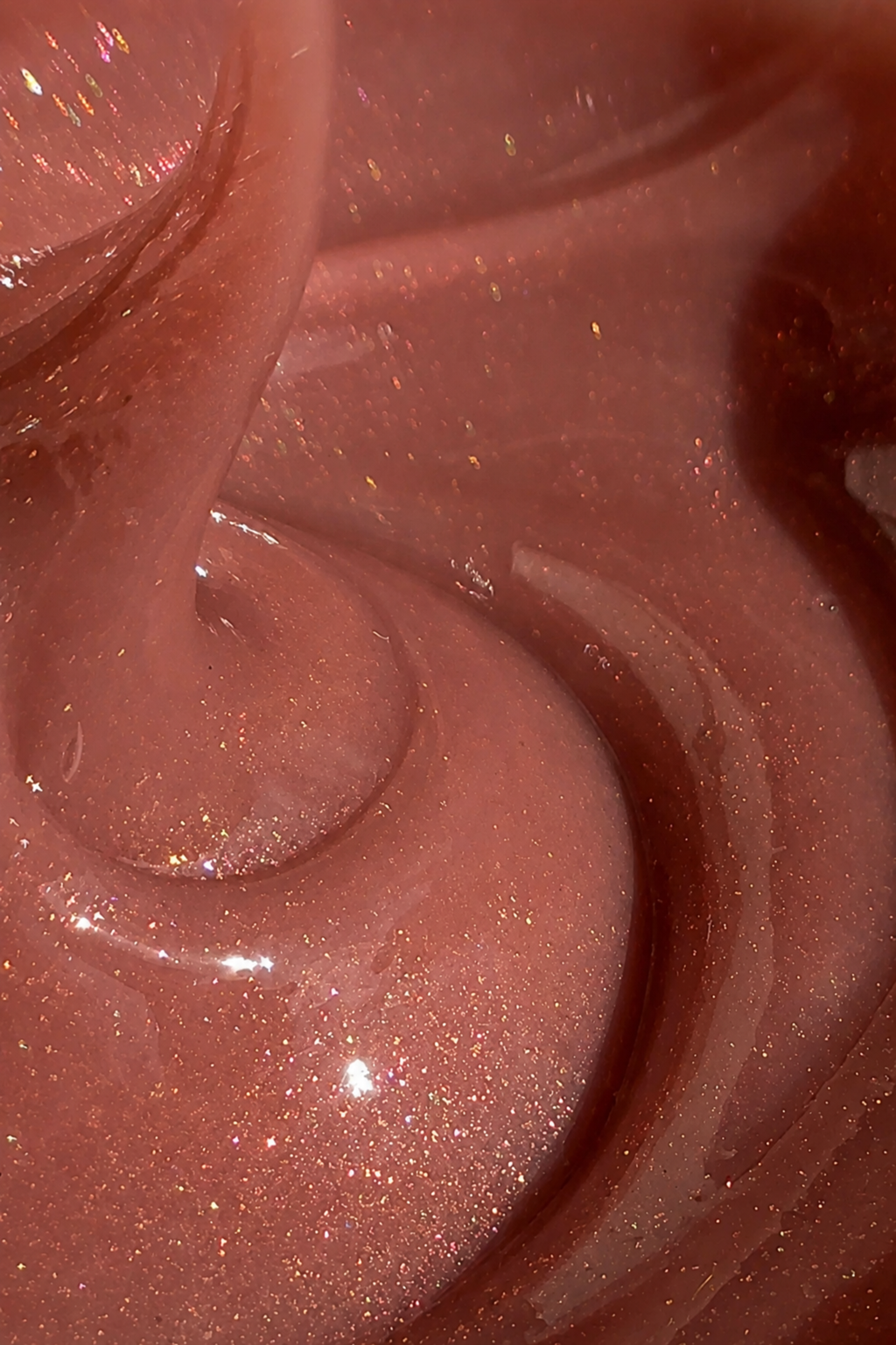 texture builder gel 2 lounails. gel autoégalisant rose marroné.